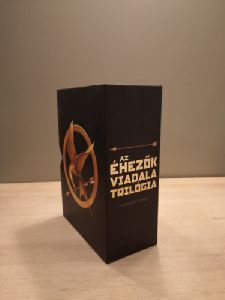 Az Éhezők Viadala-trilógia díszdobozban